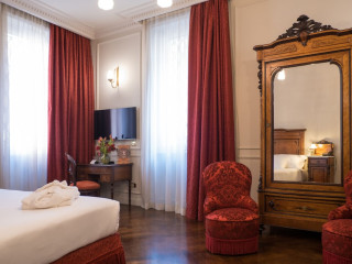 Hotel Locarno