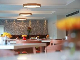 Hampton by Hilton London City