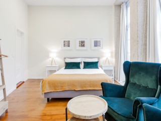 NADA04 · STUDIO APARTMENT WITH BALCONY NEXT TO RIBEIRA