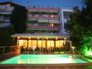 Hotel 2-4* Italia