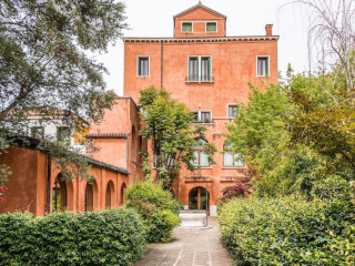 CARMINI CANAL VIEW AND BALCONY WITH LIFT