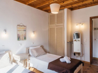 Three Stars Beach Hotel