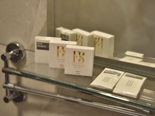 FOUR SEVEN HOTEL