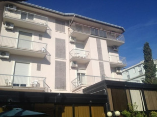REALE HOTEL