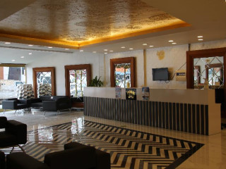 Grand Niki Hotel amp; Spa
