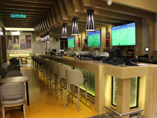 Ramee Rose Hotel si Formula 1 Grand Prix Ticket