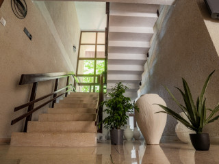 Epico Seafront  Garden Apartments