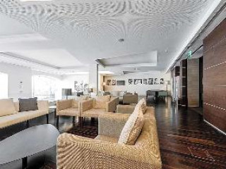 HOTEL Bamp;B PORTO CENTRO