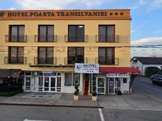 HOTEL POARTA TRANSILVANIEI.