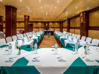 HAWAII CAESAR PALACE & AQUA PARK