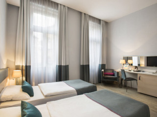 ATRIUM FASHION HOTEL