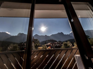 Suru Hotel  Restaurant