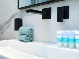 BLACK WATER BAY HOUSE