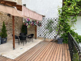 Tsarevets Residence