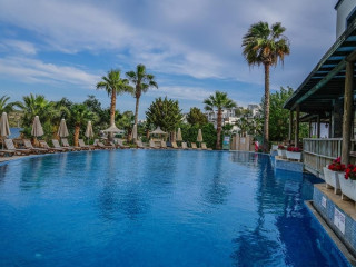COSTA 3S BEACH HOTEL