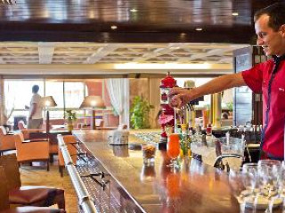 SUNSET BEACH CLUB