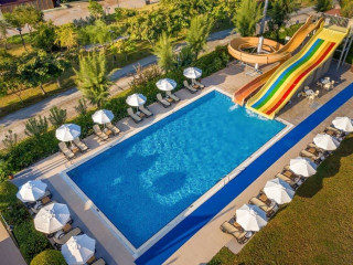 Commodore Elite Suites