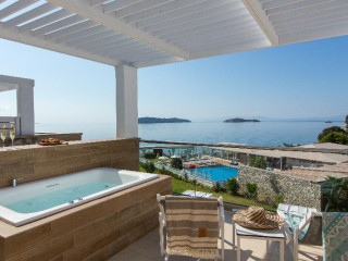Kassandra Bay Resort  Spa