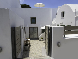 Ayoba Santorini