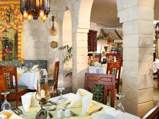 SUNRISE Holidays Resort