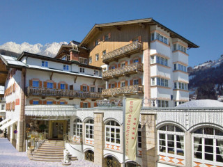 Hotel Weisses Rössl Kitzbühel