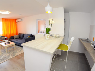 SPRING HOLIDAY RESORT