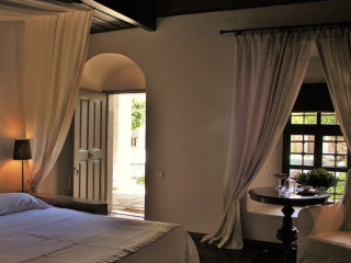 Phoenicia Comfort Hotel