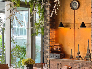 Renaissance Business Bay Hotel