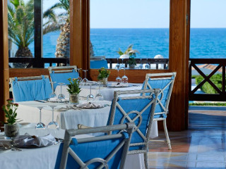 Knossos Royal