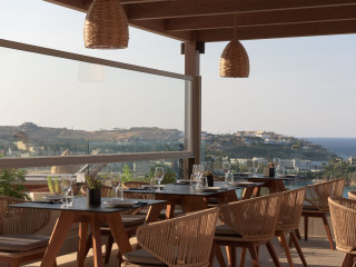 Irida Hotel