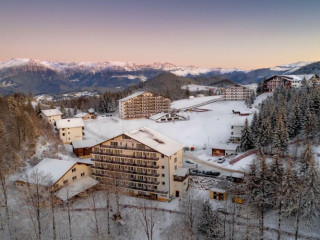 Cheile Gradistei Complex