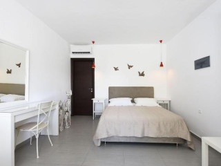 Tsakanos Home