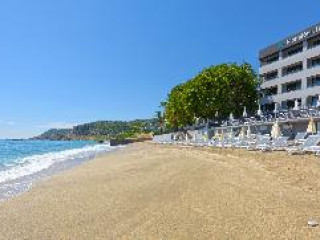 FLORIA BEACH HOTEL