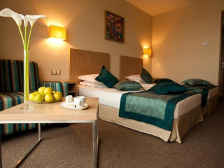 Balneo & Spa Azalia