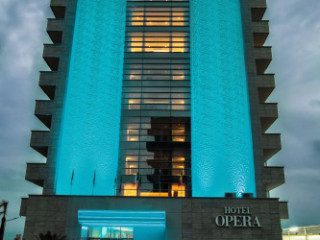 Hotel Opera
