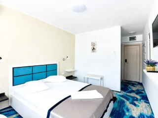 Holiday Blue (Slatina)