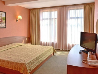 ESTREYA PALACE  RESIDENCE