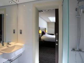 PREMIER INN DUBAI IBN BATTUTA