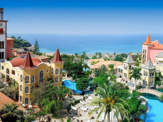 Bahia Del Duque Resort