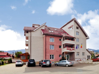 HOTEL EDEN