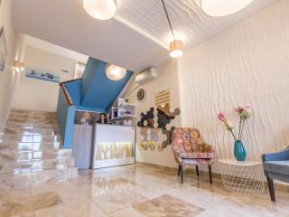 BOULEVARD BOUTIQUE
