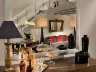 Colonna Palace Hotel