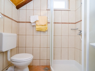 HOLIDAY HOME MACUS