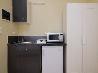 NATASAS APARTMENTS