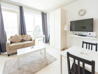 AST - MODERN STUDIO FLAT WITH BALCONY