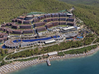 TITANIC LUXURY COLLECTION BODRUM