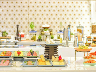 Grand Mercure Dubai City