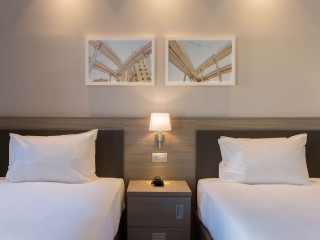 Hampton by Hilton Rome East