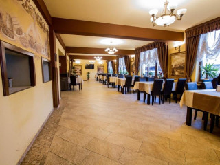 COMPLEX TURISTIC MAX INTERNATIONAL..