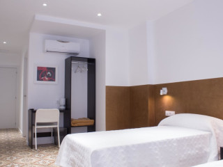 Hostal Nova